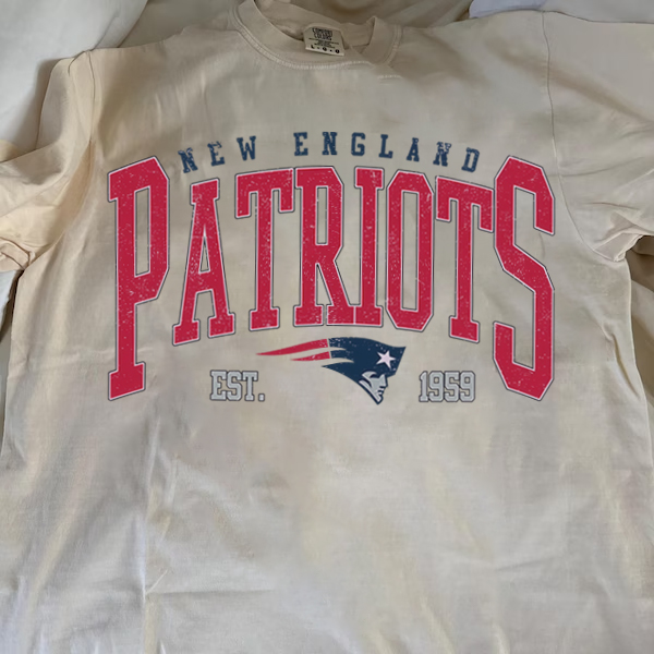 Vintage New England Patriots T-Shirt/Sweatshirt photo review